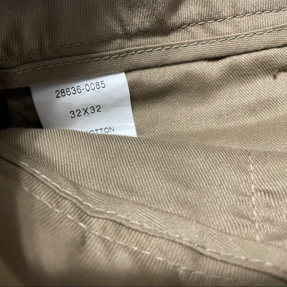 Dockers Khakis 32/32 nwt - Picture 3 of 3